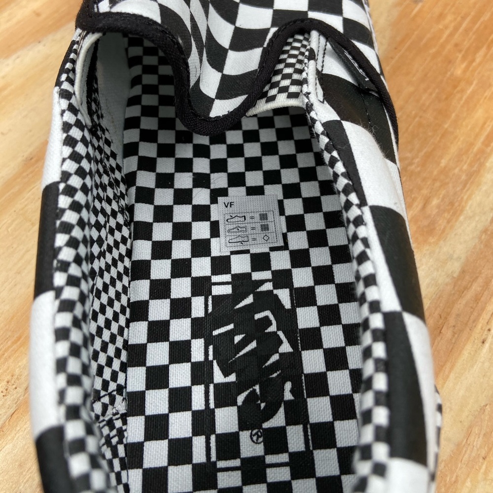 two sizes Brand new not worn size11.5 size10.5 - Picture 4 of 4